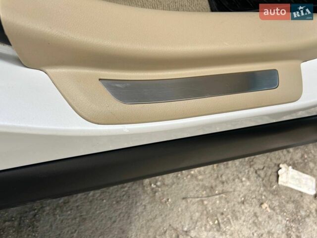 Білий Лексус РХ, об'ємом двигуна 3.46 л та пробігом 170 тис. км за 26000 $, фото 106 на Automoto.ua