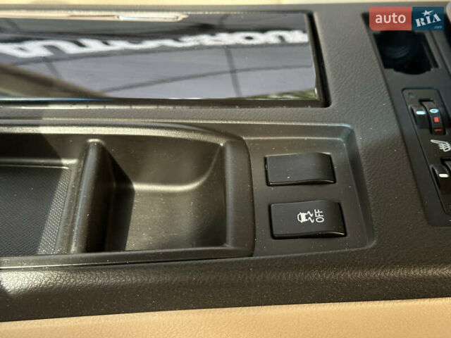 Белый Лексус РХ, объемом двигателя 2.7 л и пробегом 189 тыс. км за 17999 $, фото 64 на Automoto.ua