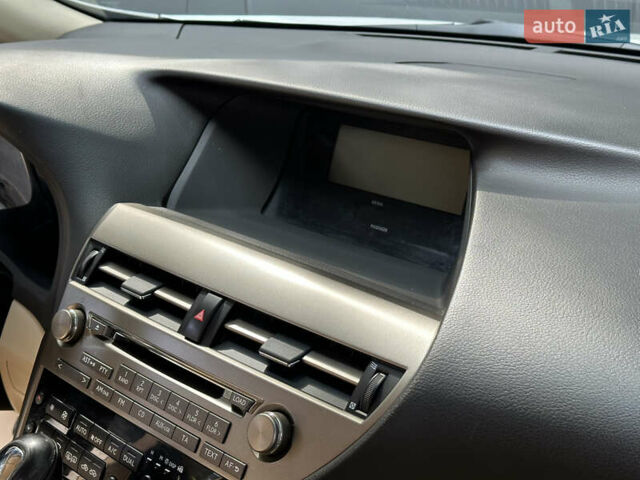 Белый Лексус РХ, объемом двигателя 2.7 л и пробегом 189 тыс. км за 17999 $, фото 48 на Automoto.ua