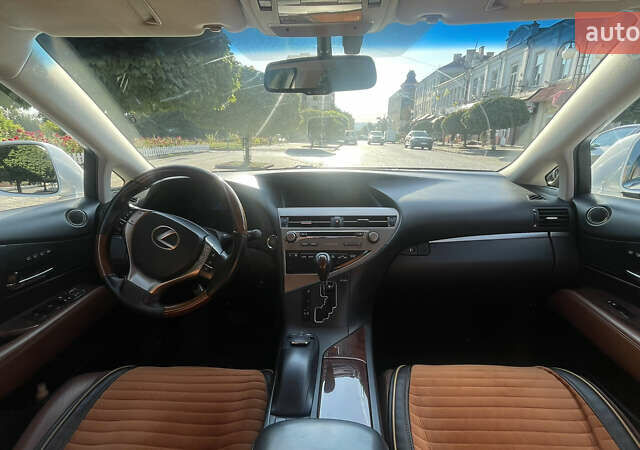 Белый Лексус РХ, объемом двигателя 3.46 л и пробегом 130 тыс. км за 27000 $, фото 10 на Automoto.ua