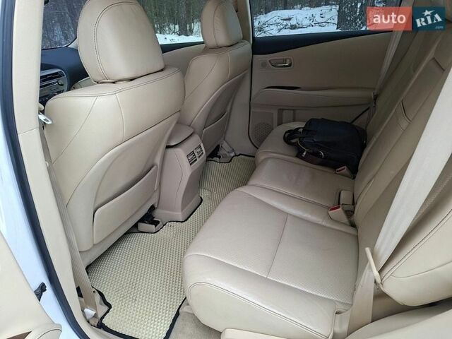 Белый Лексус РХ, объемом двигателя 3.46 л и пробегом 180 тыс. км за 17500 $, фото 24 на Automoto.ua