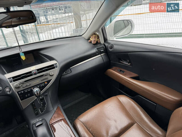 Белый Лексус РХ, объемом двигателя 3.46 л и пробегом 225 тыс. км за 18990 $, фото 27 на Automoto.ua