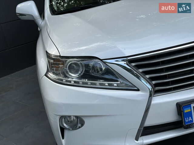 Белый Лексус РХ, объемом двигателя 2.7 л и пробегом 189 тыс. км за 17999 $, фото 17 на Automoto.ua