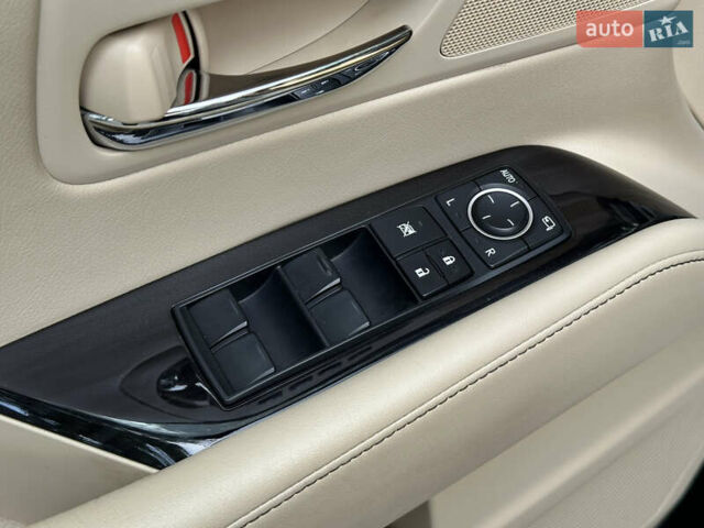 Белый Лексус РХ, объемом двигателя 2.7 л и пробегом 189 тыс. км за 17999 $, фото 56 на Automoto.ua