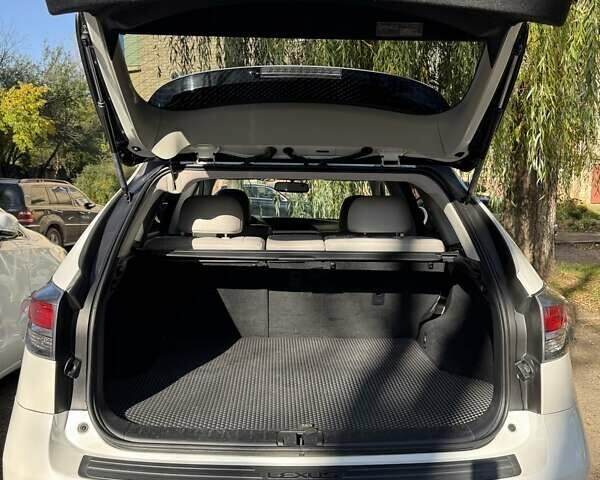 Білий Лексус РХ, об'ємом двигуна 3.46 л та пробігом 194 тис. км за 18300 $, фото 22 на Automoto.ua