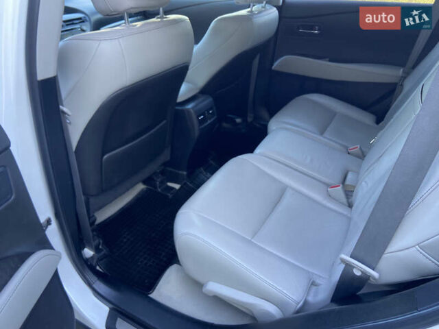 Белый Лексус РХ, объемом двигателя 3.46 л и пробегом 169 тыс. км за 19400 $, фото 20 на Automoto.ua