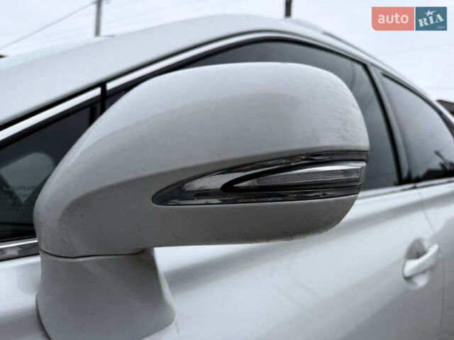 Білий Лексус РХ, об'ємом двигуна 3.46 л та пробігом 137 тис. км за 22999 $, фото 5 на Automoto.ua