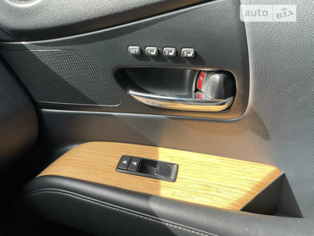 Білий Лексус РХ, об'ємом двигуна 3.46 л та пробігом 162 тис. км за 24900 $, фото 11 на Automoto.ua