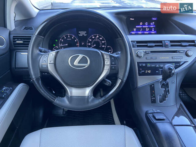 Белый Лексус РХ, объемом двигателя 3.46 л и пробегом 169 тыс. км за 19400 $, фото 26 на Automoto.ua