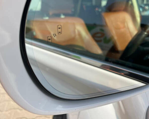 Білий Лексус РХ, об'ємом двигуна 3.46 л та пробігом 210 тис. км за 18900 $, фото 31 на Automoto.ua