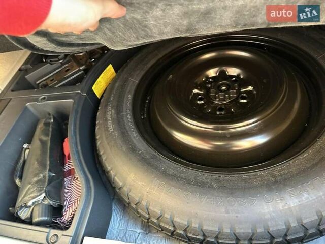 Білий Лексус РХ, об'ємом двигуна 3.5 л та пробігом 215 тис. км за 18000 $, фото 9 на Automoto.ua