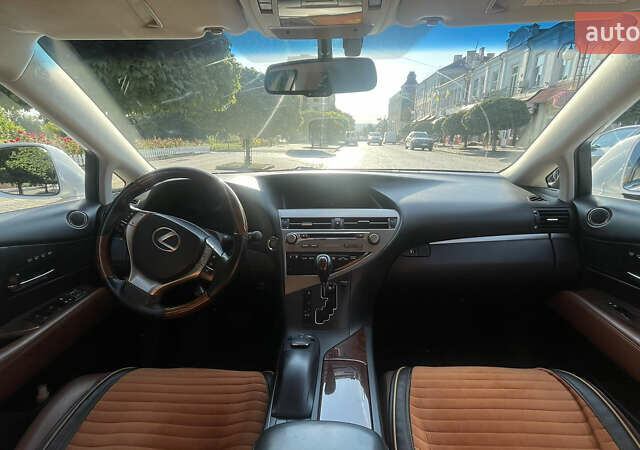 Белый Лексус РХ, объемом двигателя 3.46 л и пробегом 130 тыс. км за 27000 $, фото 9 на Automoto.ua