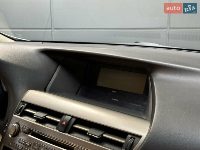 Белый Лексус РХ, объемом двигателя 2.7 л и пробегом 189 тыс. км за 17999 $, фото 52 на Automoto.ua