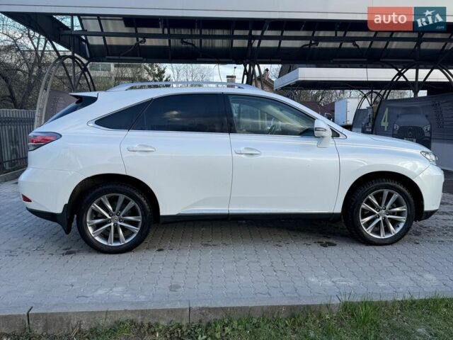 Белый Лексус РХ, объемом двигателя 3.46 л и пробегом 151 тыс. км за 23000 $, фото 2 на Automoto.ua