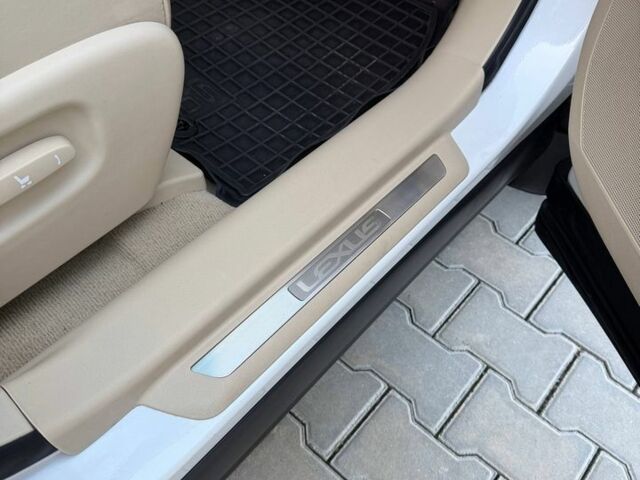 Білий Лексус РХ, об'ємом двигуна 3.46 л та пробігом 170 тис. км за 26000 $, фото 88 на Automoto.ua