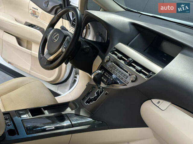 Белый Лексус РХ, объемом двигателя 2.7 л и пробегом 189 тыс. км за 17999 $, фото 44 на Automoto.ua