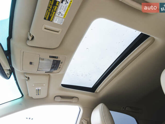 Білий Лексус РХ, об'ємом двигуна 3.5 л та пробігом 240 тис. км за 20900 $, фото 34 на Automoto.ua