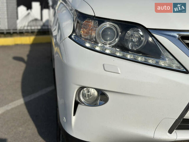 Белый Лексус РХ, объемом двигателя 3.46 л и пробегом 238 тыс. км за 21900 $, фото 3 на Automoto.ua