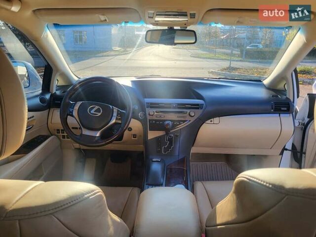 Белый Лексус РХ, объемом двигателя 3.5 л и пробегом 237 тыс. км за 21999 $, фото 13 на Automoto.ua