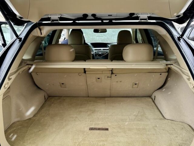 Белый Лексус РХ, объемом двигателя 3.5 л и пробегом 106 тыс. км за 21000 $, фото 2 на Automoto.ua