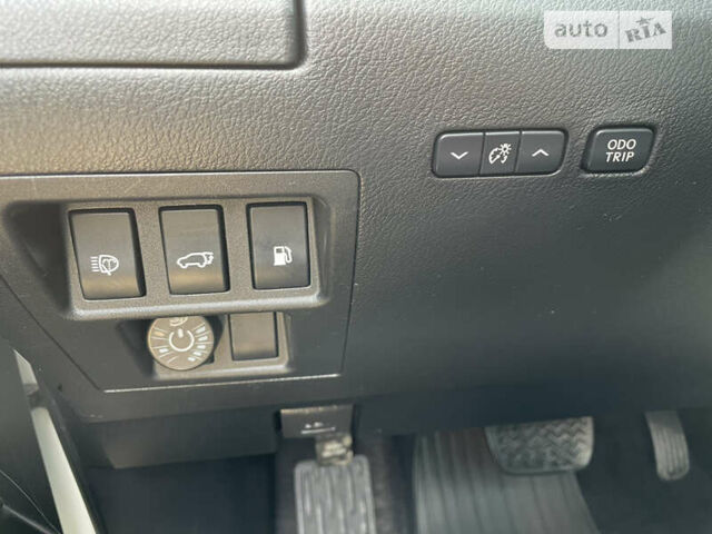 Білий Лексус РХ, об'ємом двигуна 3.46 л та пробігом 162 тис. км за 24900 $, фото 27 на Automoto.ua