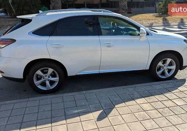 Белый Лексус РХ, объемом двигателя 3.46 л и пробегом 220 тыс. км за 19000 $, фото 5 на Automoto.ua