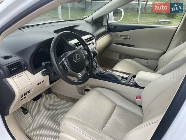Белый Лексус РХ, объемом двигателя 3.5 л и пробегом 192 тыс. км за 19800 $, фото 17 на Automoto.ua
