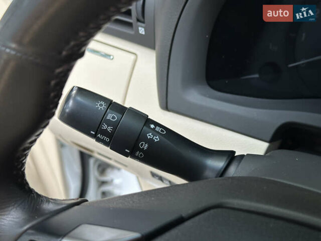 Белый Лексус РХ, объемом двигателя 2.7 л и пробегом 189 тыс. км за 17999 $, фото 73 на Automoto.ua