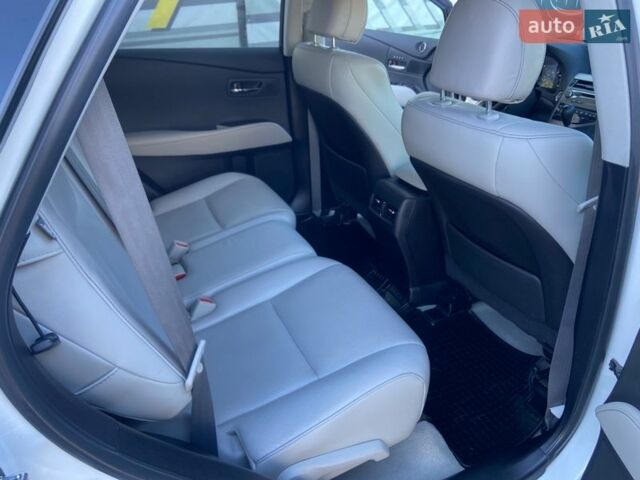 Белый Лексус РХ, объемом двигателя 3.46 л и пробегом 169 тыс. км за 18999 $, фото 17 на Automoto.ua