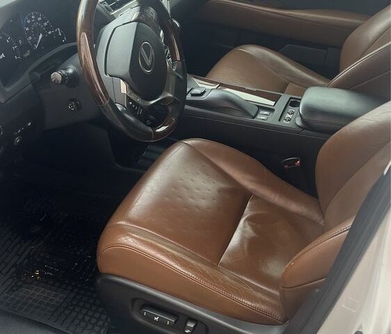 Білий Лексус РХ, об'ємом двигуна 3.5 л та пробігом 176 тис. км за 23000 $, фото 3 на Automoto.ua