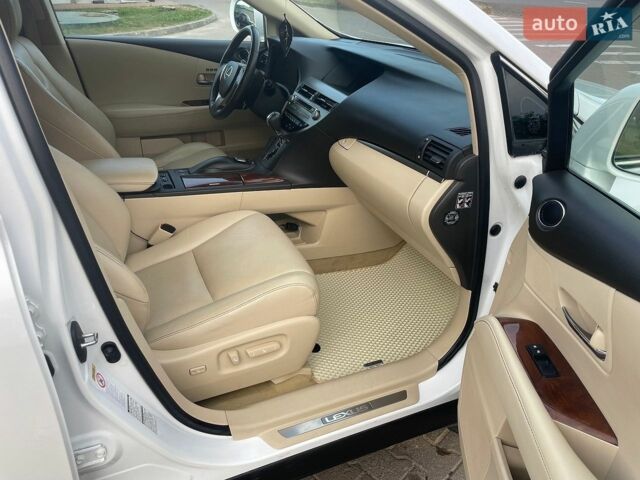 Білий Лексус РХ, об'ємом двигуна 3.46 л та пробігом 195 тис. км за 18500 $, фото 20 на Automoto.ua