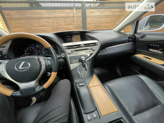 Білий Лексус РХ, об'ємом двигуна 3.46 л та пробігом 162 тис. км за 24900 $, фото 29 на Automoto.ua