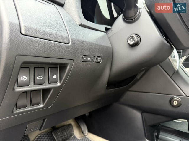 Білий Лексус РХ, об'ємом двигуна 3.46 л та пробігом 137 тис. км за 22999 $, фото 16 на Automoto.ua