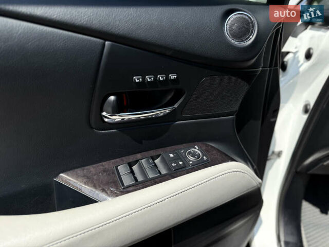 Белый Лексус РХ, объемом двигателя 3.46 л и пробегом 131 тыс. км за 24999 $, фото 12 на Automoto.ua