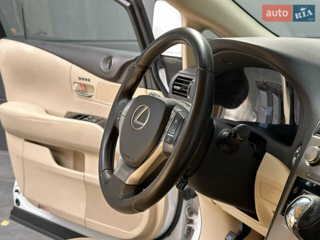 Белый Лексус РХ, объемом двигателя 2.7 л и пробегом 189 тыс. км за 17999 $, фото 53 на Automoto.ua