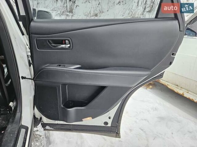 Белый Лексус РХ, объемом двигателя 3.5 л и пробегом 164 тыс. км за 10500 $, фото 20 на Automoto.ua