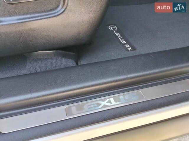 Белый Лексус РХ, объемом двигателя 3.5 л и пробегом 171 тыс. км за 23500 $, фото 19 на Automoto.ua