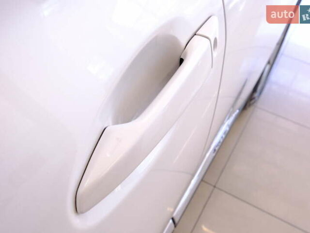 Белый Лексус РХ, объемом двигателя 3.46 л и пробегом 135 тыс. км за 21900 $, фото 65 на Automoto.ua