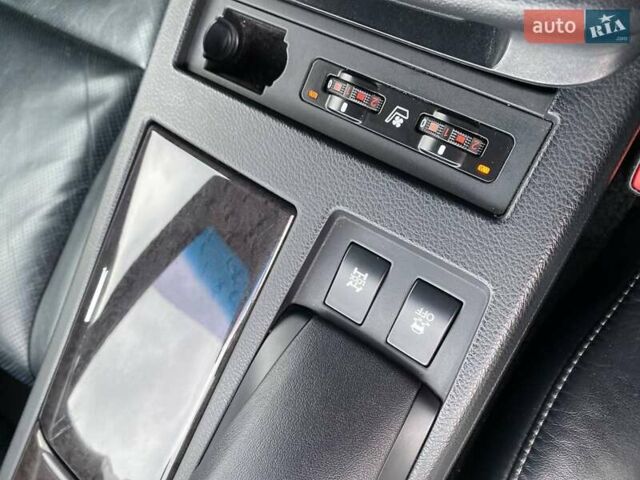 Білий Лексус РХ, об'ємом двигуна 3.46 л та пробігом 225 тис. км за 22199 $, фото 24 на Automoto.ua