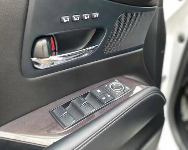 Білий Лексус РХ, об'ємом двигуна 3.46 л та пробігом 225 тис. км за 21700 $, фото 20 на Automoto.ua