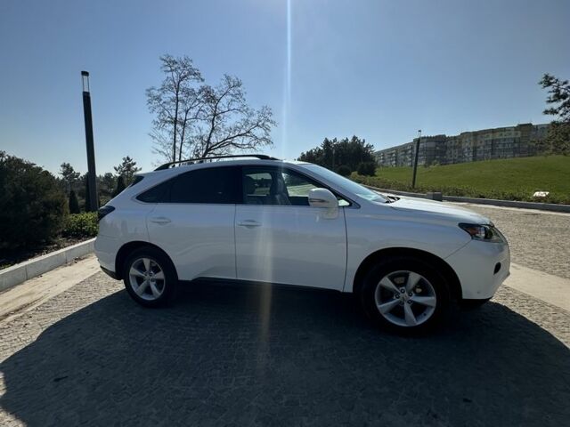 Белый Лексус РХ, объемом двигателя 3.5 л и пробегом 155 тыс. км за 18500 $, фото 2 на Automoto.ua