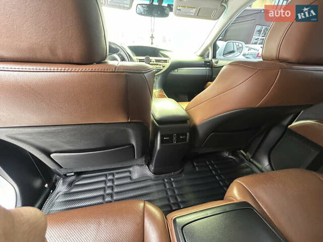 Белый Лексус РХ, объемом двигателя 3.46 л и пробегом 247 тыс. км за 23700 $, фото 23 на Automoto.ua