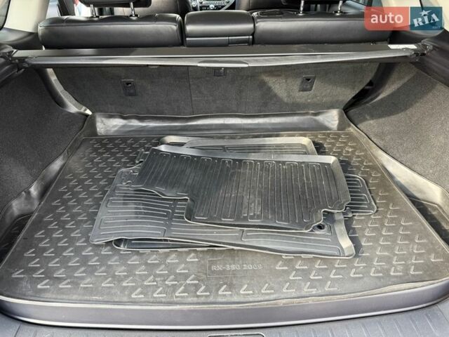 Белый Лексус РХ, объемом двигателя 2.67 л и пробегом 159 тыс. км за 23200 $, фото 28 на Automoto.ua
