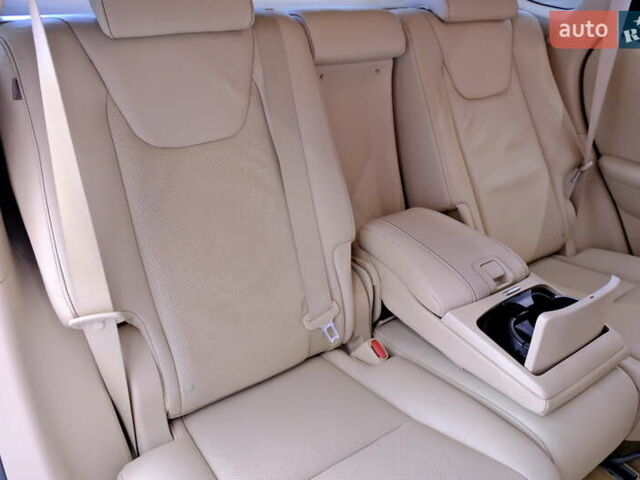 Белый Лексус РХ, объемом двигателя 3.46 л и пробегом 135 тыс. км за 21900 $, фото 53 на Automoto.ua