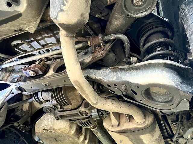 Белый Лексус РХ, объемом двигателя 3.5 л и пробегом 235 тыс. км за 22500 $, фото 7 на Automoto.ua