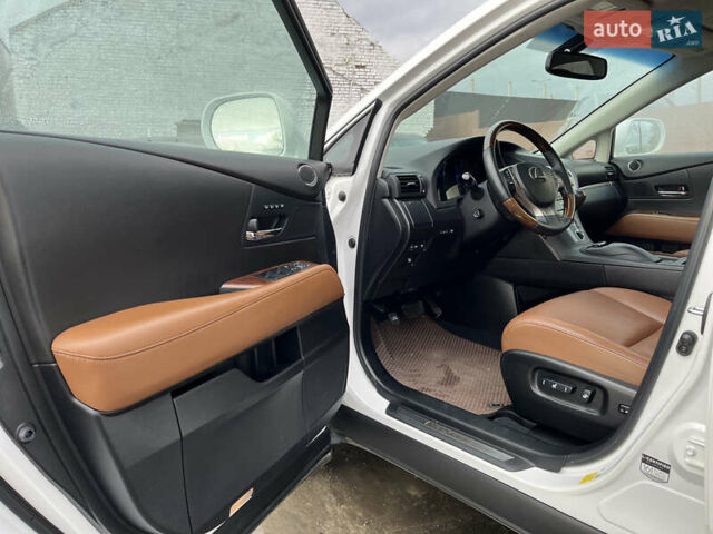 Белый Лексус РХ, объемом двигателя 3.46 л и пробегом 114 тыс. км за 25100 $, фото 8 на Automoto.ua