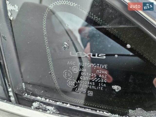 Белый Лексус РХ, объемом двигателя 3.5 л и пробегом 164 тыс. км за 10500 $, фото 44 на Automoto.ua