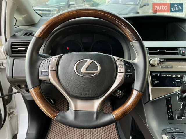Белый Лексус РХ, объемом двигателя 3.46 л и пробегом 114 тыс. км за 25100 $, фото 11 на Automoto.ua