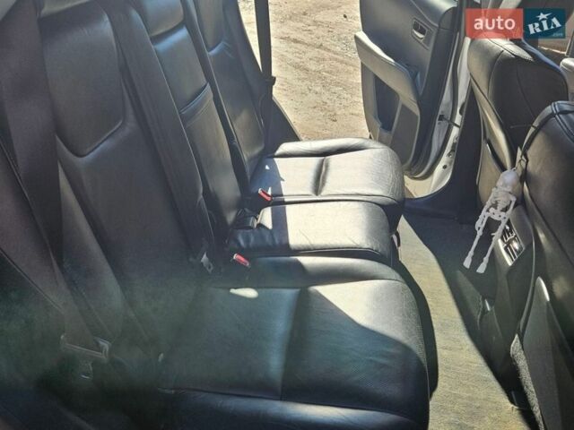 Белый Лексус РХ, объемом двигателя 2.67 л и пробегом 112 тыс. км за 22500 $, фото 13 на Automoto.ua