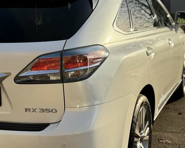 Белый Лексус РХ, объемом двигателя 3.46 л и пробегом 168 тыс. км за 23999 $, фото 7 на Automoto.ua